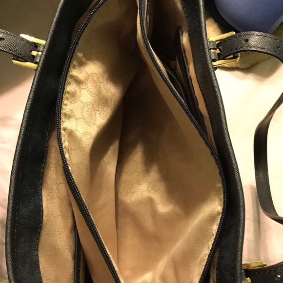 Michael Kors Jet Set Medium Top Zip Snap Tote - Picture 6 of 8